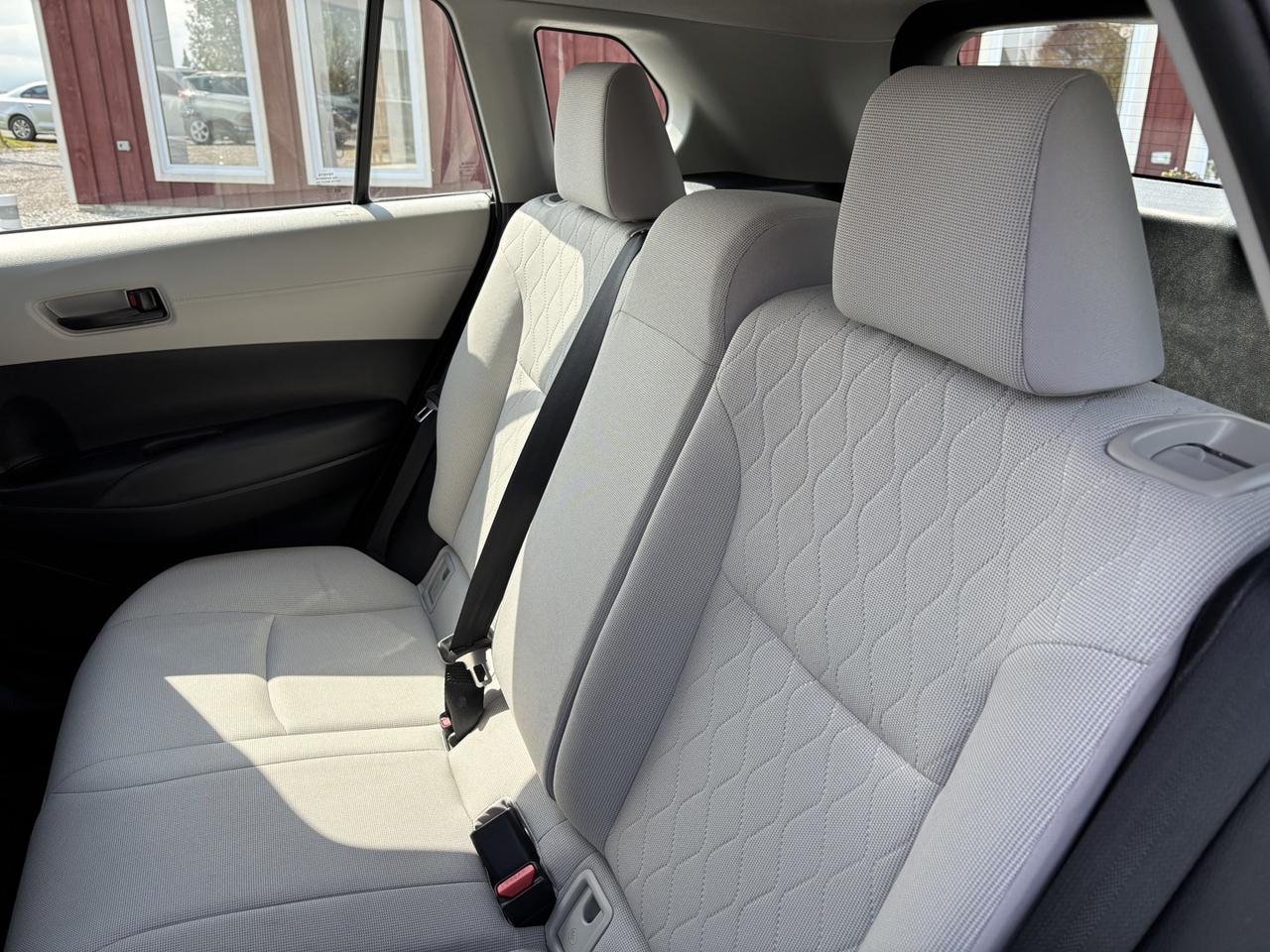 2022 Toyota Corolla Cross L ~CLEAN CARFAX!~ Photo
