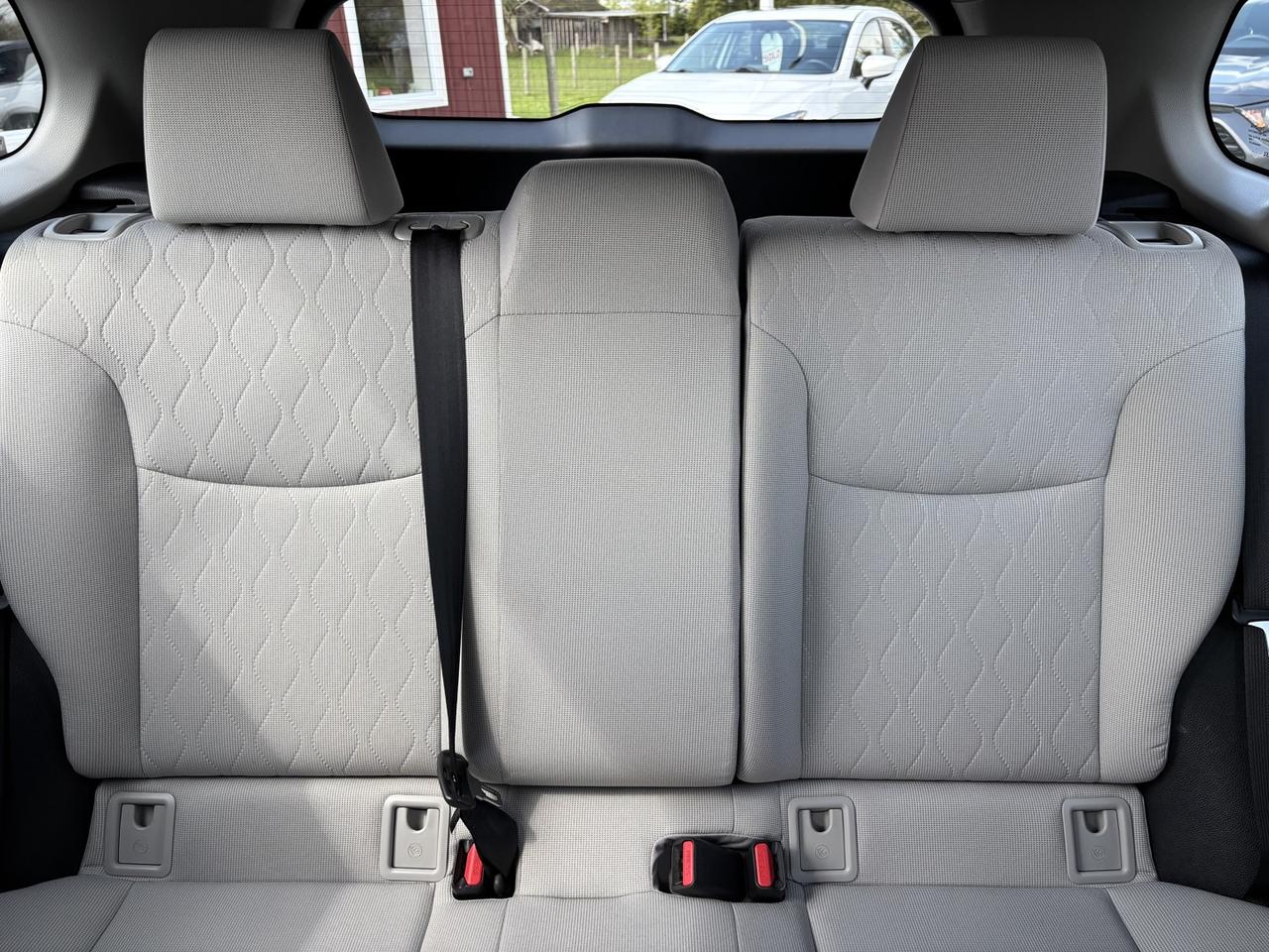 2022 Toyota Corolla Cross L ~CLEAN CARFAX!~ Photo