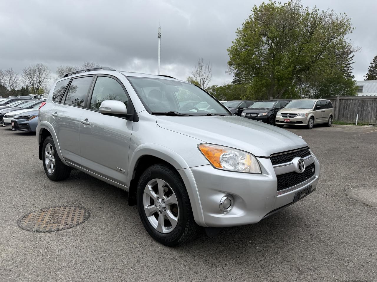 2009 Toyota RAV4 LIMITED | Well Maintained | Drives Great - Photo #1