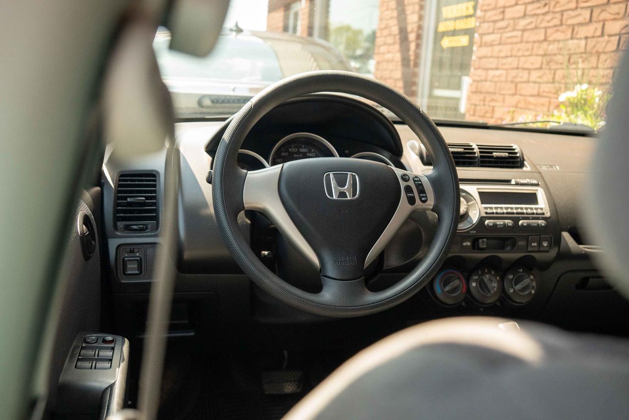 2007 Honda Fit LX Photo