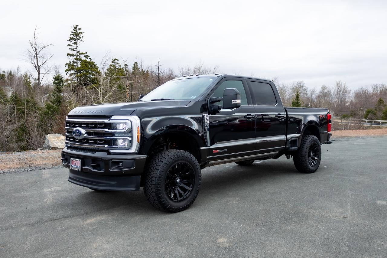 2025 Ford SUPER DUTY F-350 SRW King Ranch