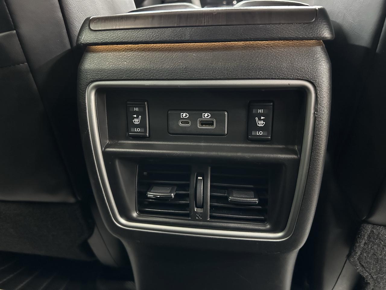 2019 Nissan Murano Platinum | CLEAN CARFAX | AWD | QUILTED LEATHER Photo20