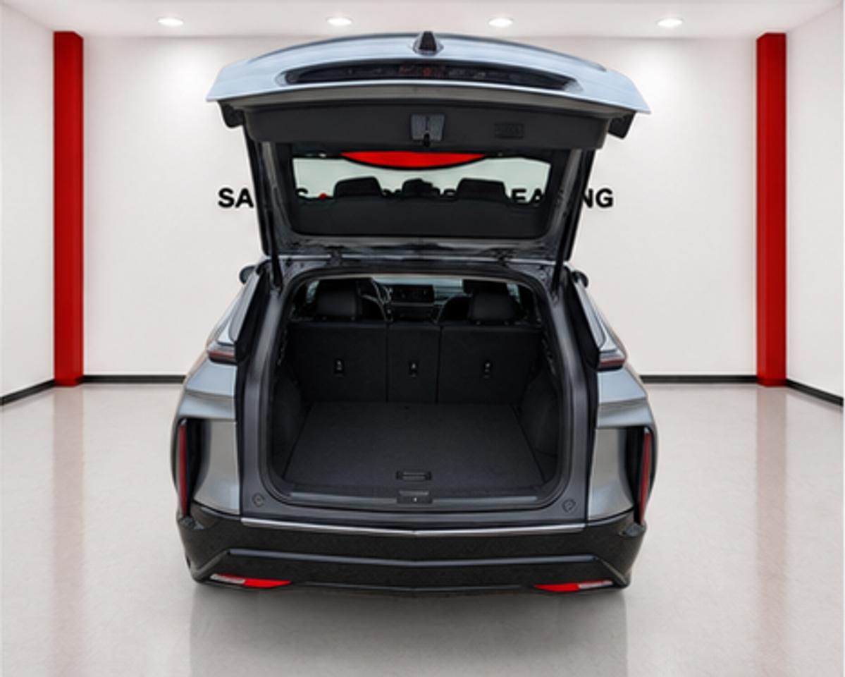 2024 Cadillac LYRIQ Sport Photo