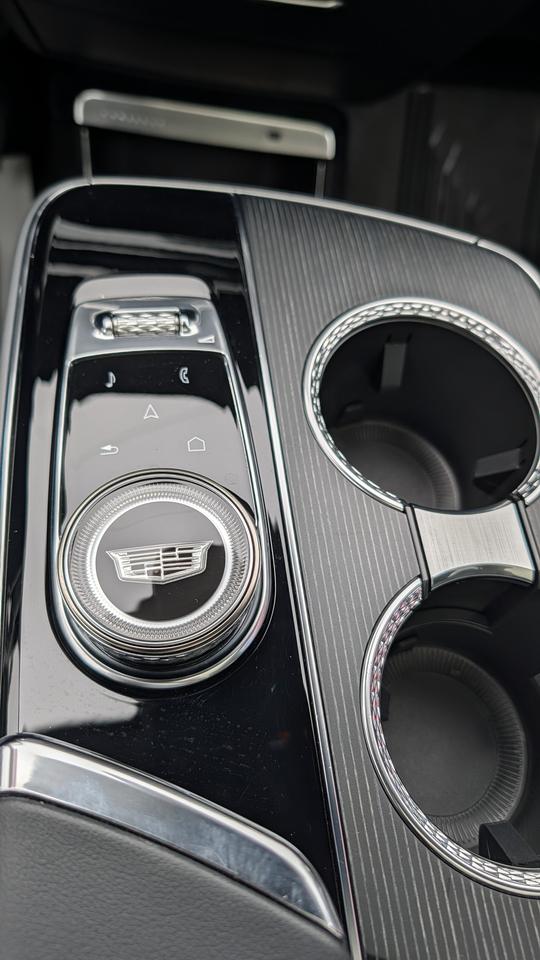2024 Cadillac LYRIQ Sport Photo