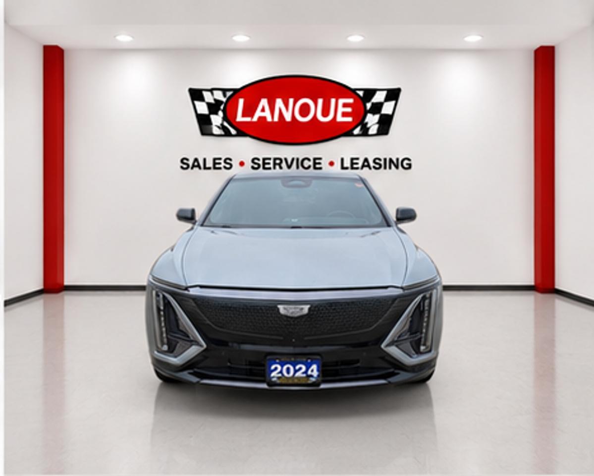 2024 Cadillac LYRIQ Sport Photo2