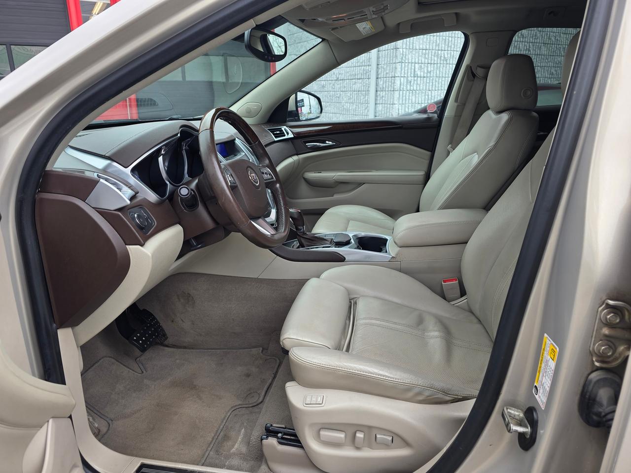 2010 Cadillac SRX Performance Photo