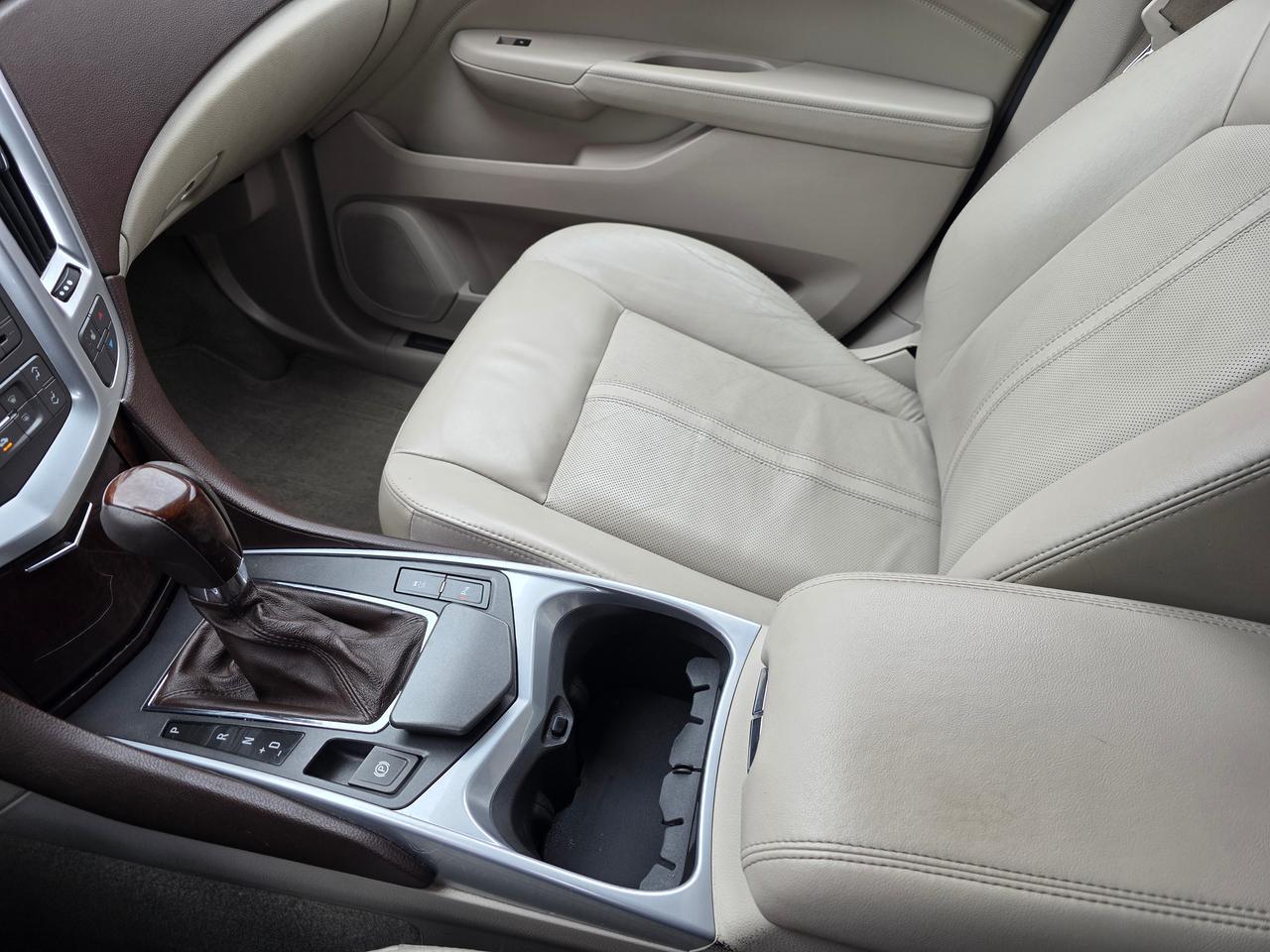 2010 Cadillac SRX Performance Photo