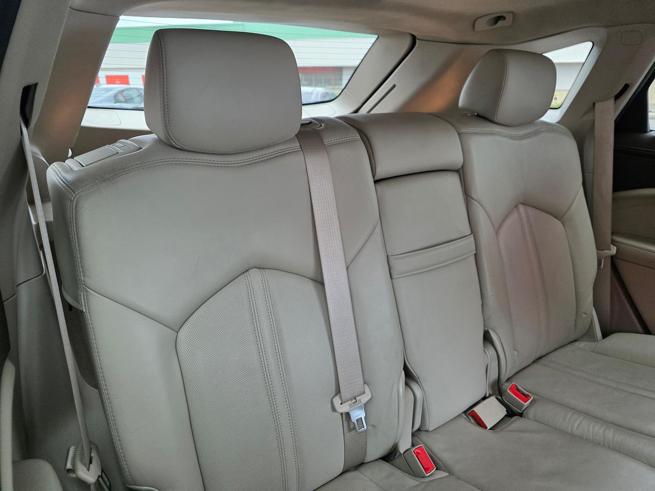 2010 Cadillac SRX Performance Photo
