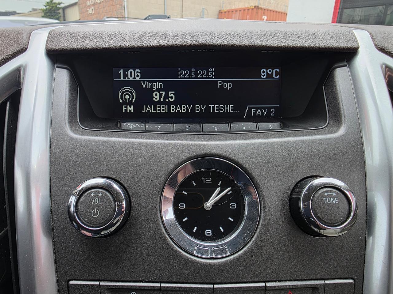 2010 Cadillac SRX Performance Photo