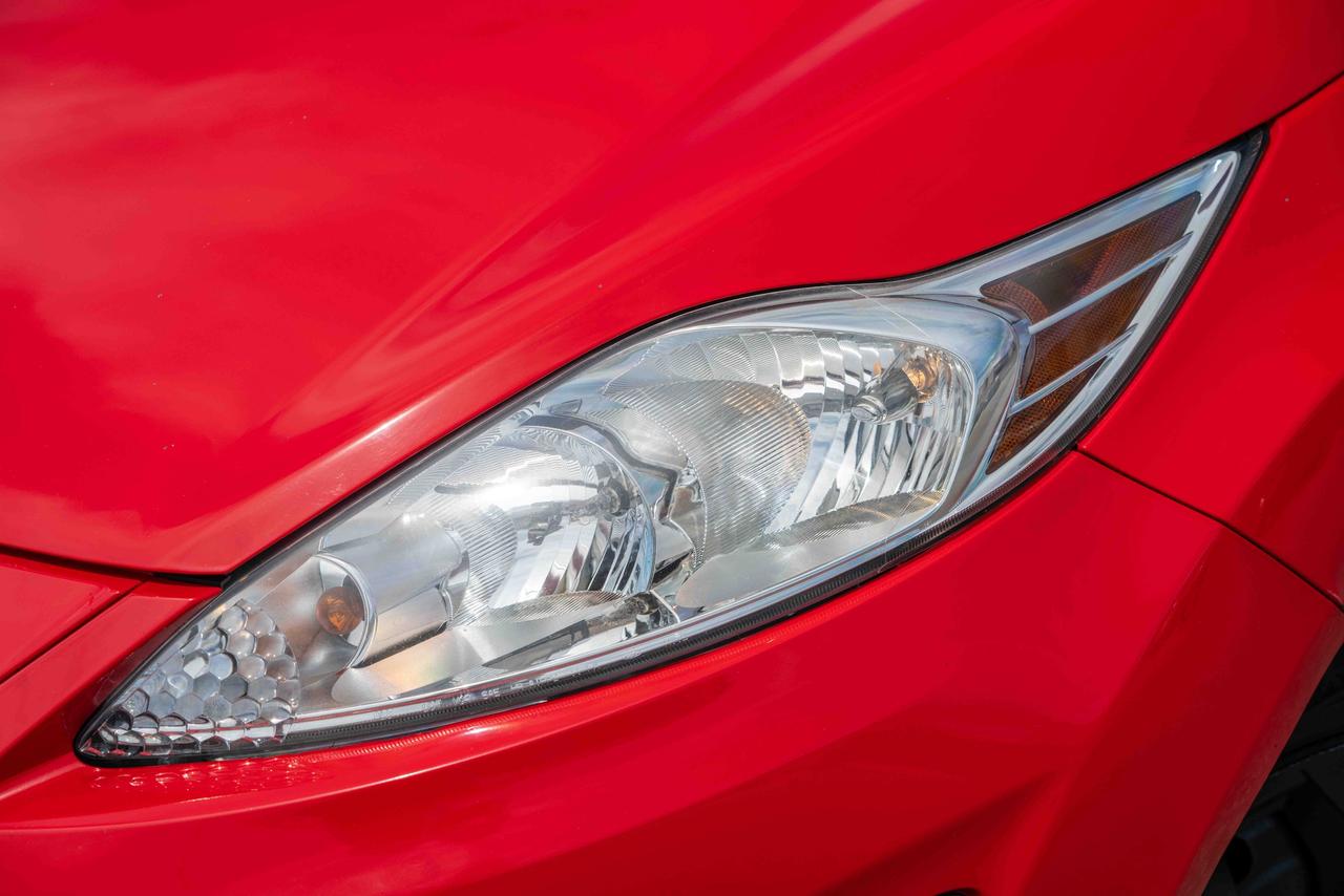 2012 Ford Fiesta SE Photo