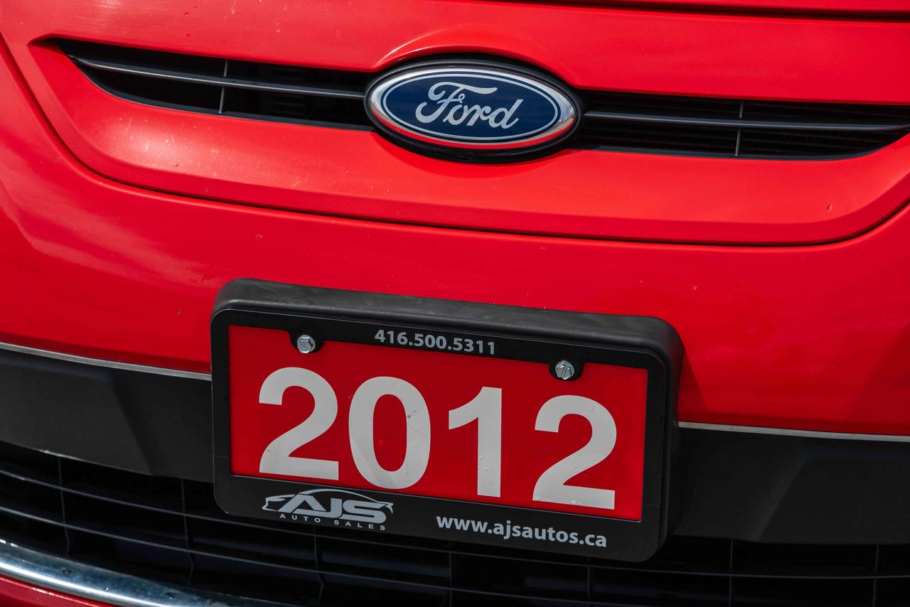 2012 Ford Fiesta SE Photo