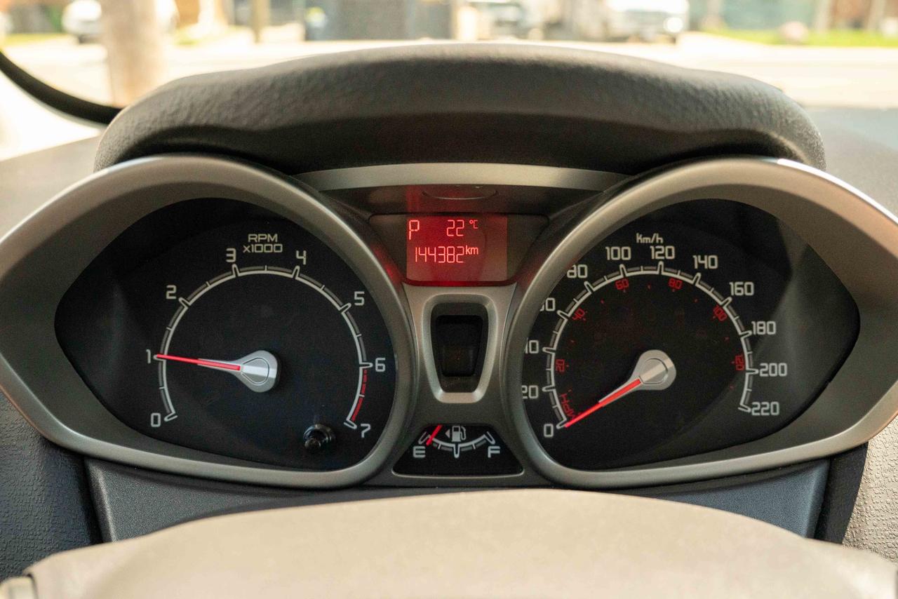 2012 Ford Fiesta SE Photo