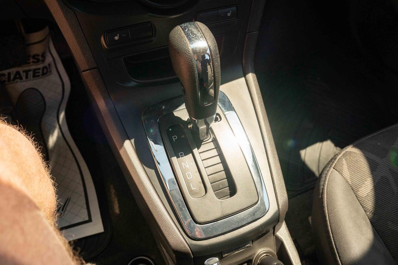 2012 Ford Fiesta SE Photo
