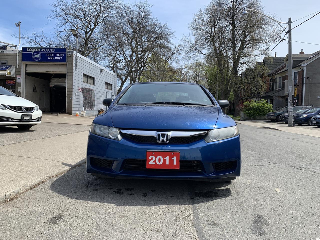 2011 Honda Civic 4dr Auto DX-G Photo