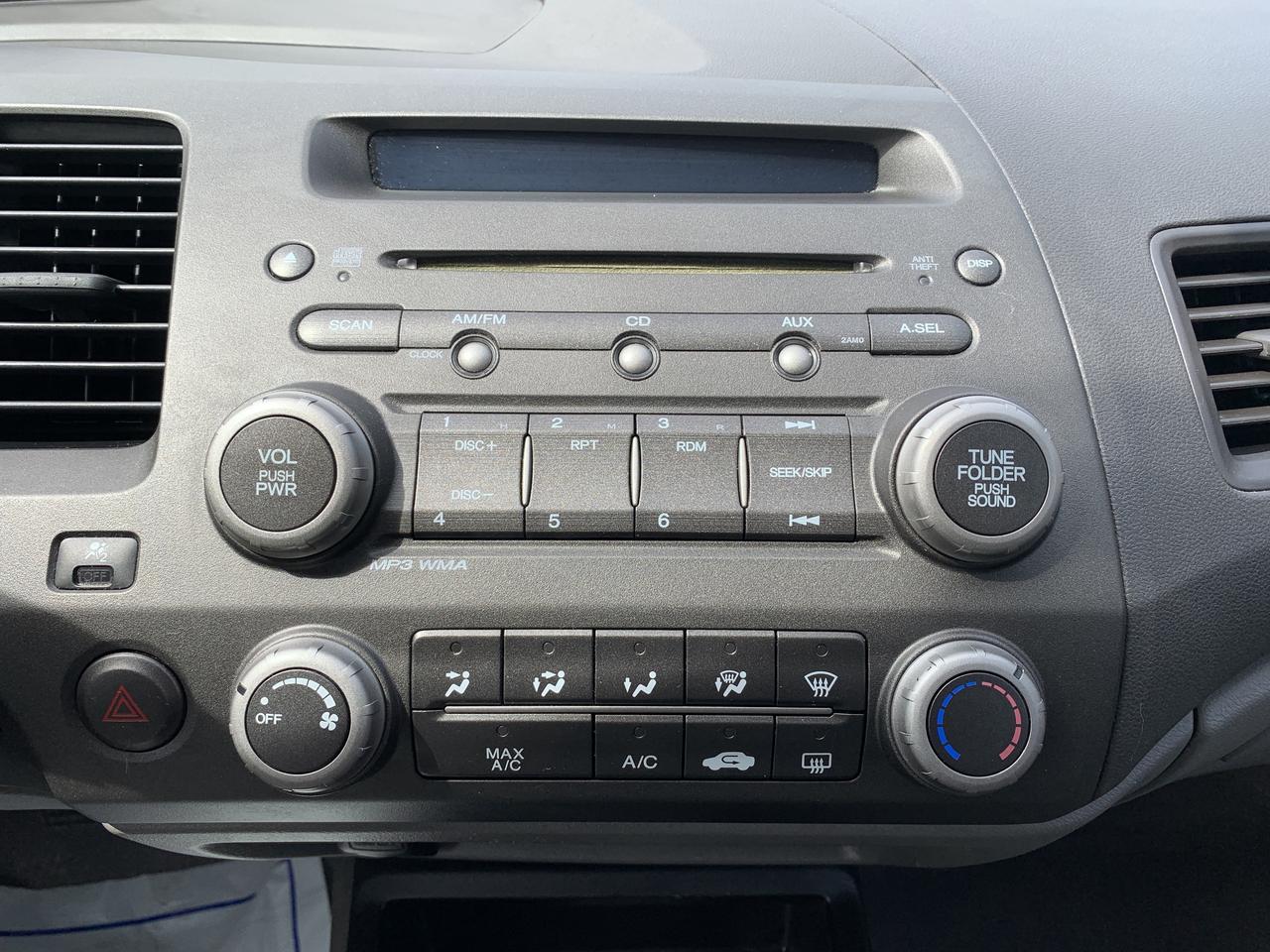 2011 Honda Civic 4dr Auto DX-G Photo