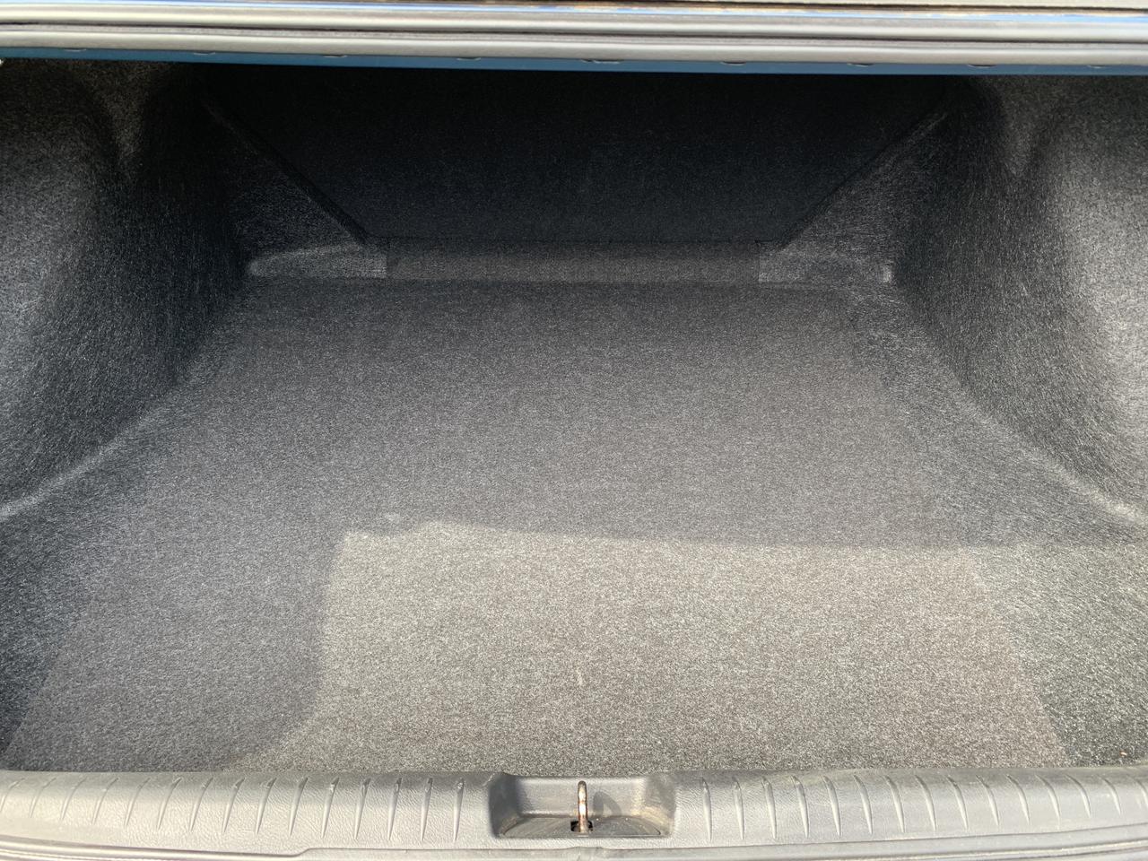2011 Honda Civic 4dr Auto DX-G Photo