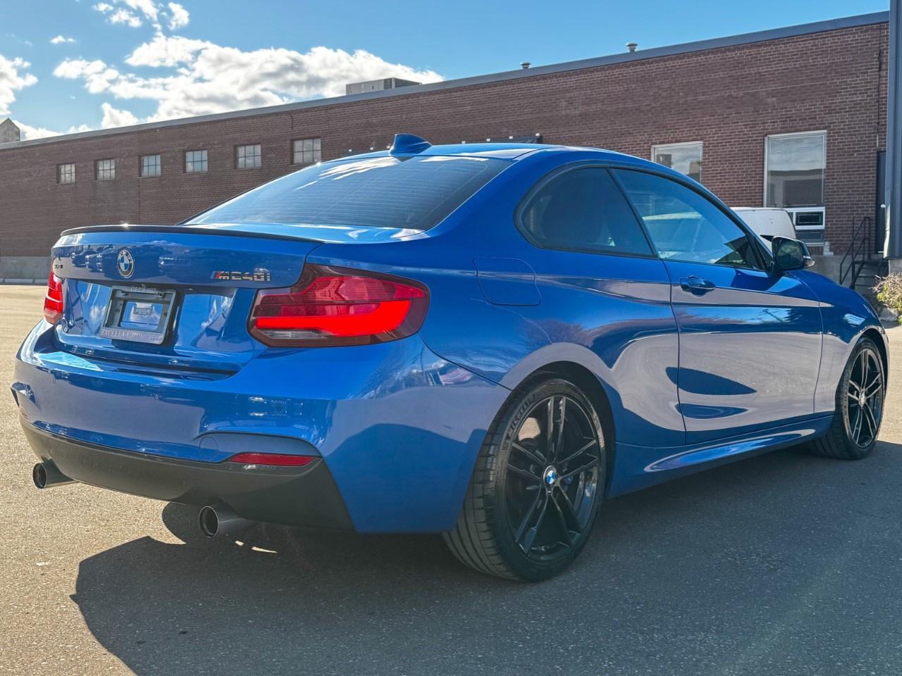 2019 BMW 2 Series M240i xDrive coupé Photo