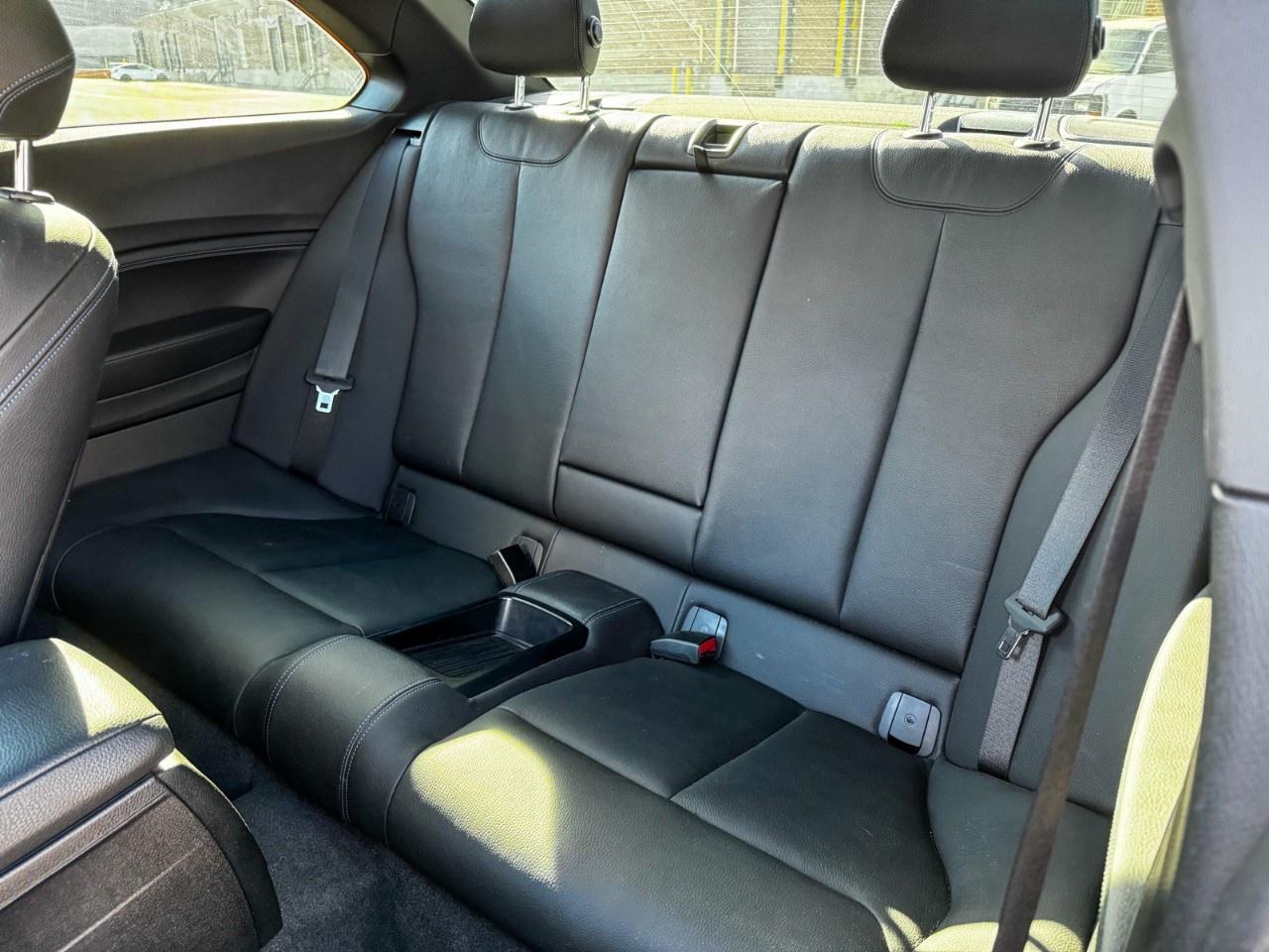 2019 BMW 2 Series M240i xDrive coupé Photo