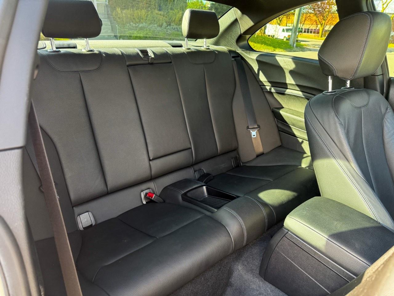 2019 BMW 2 Series M240i xDrive coupé Photo
