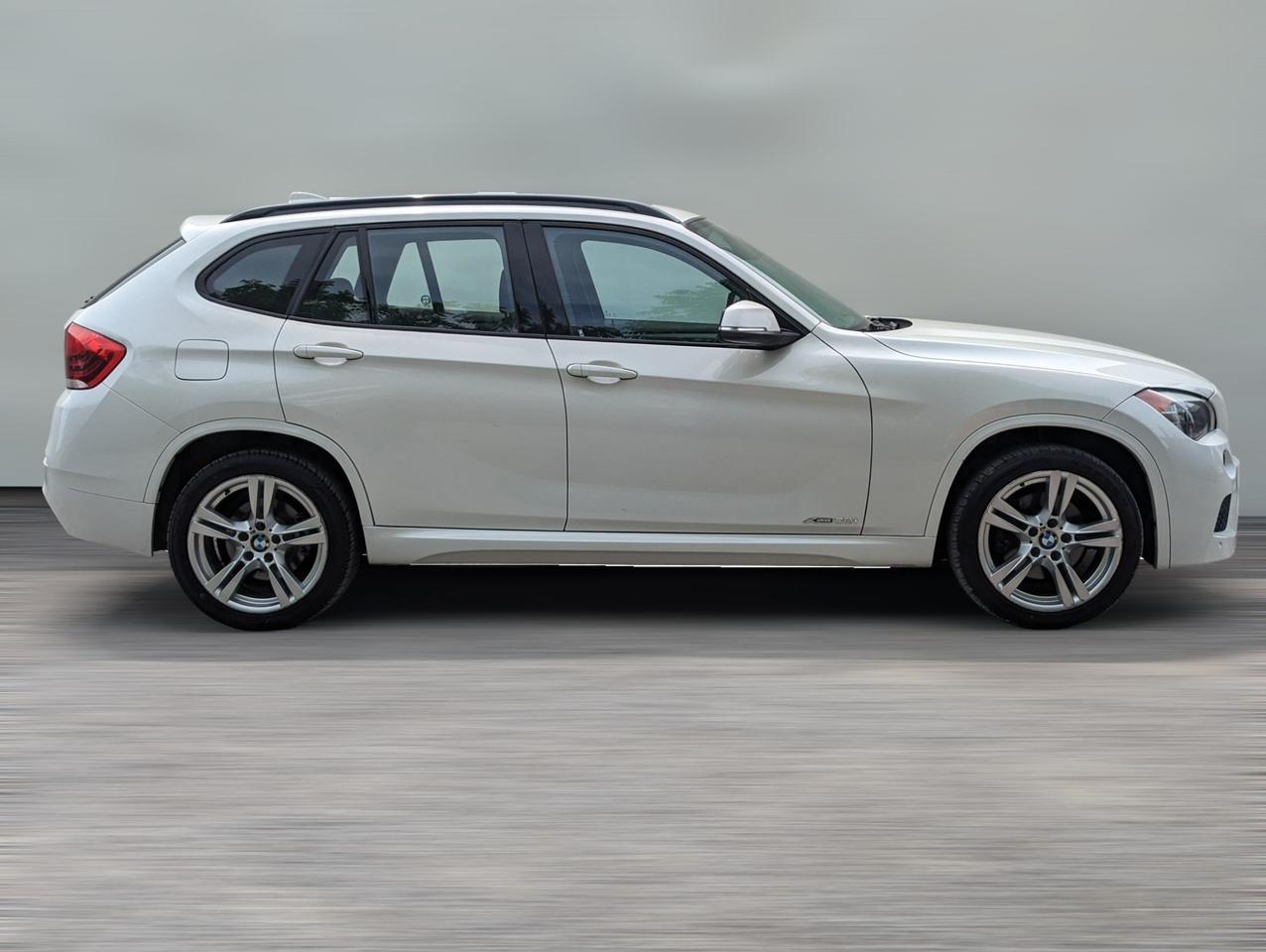 2015 BMW X1 AWD/xDrive28i/M-Package/PanoRoof/Nav Photo