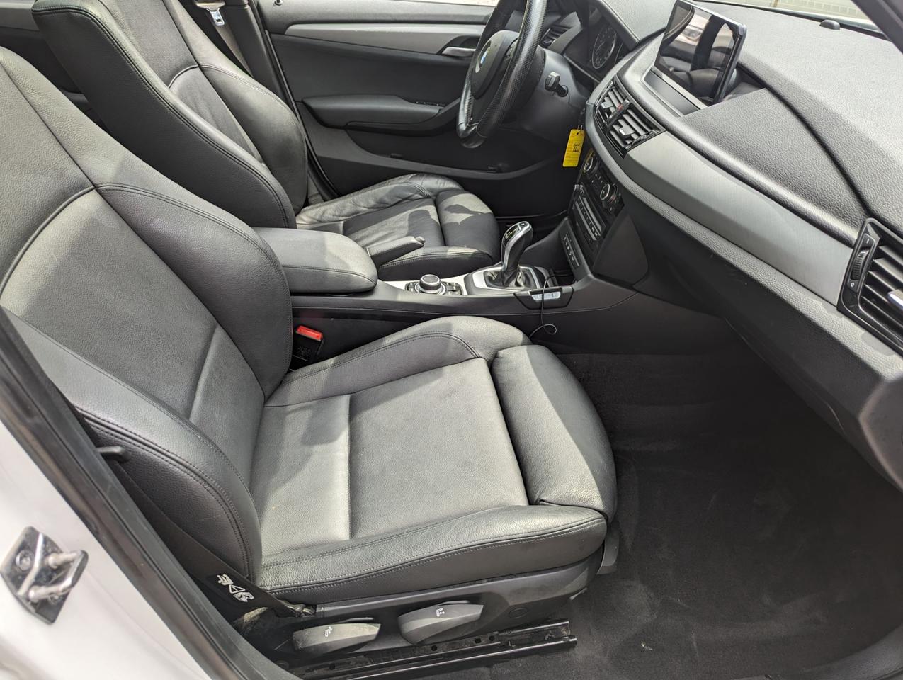 2015 BMW X1 AWD/xDrive28i/M-Package/PanoRoof/Nav Photo