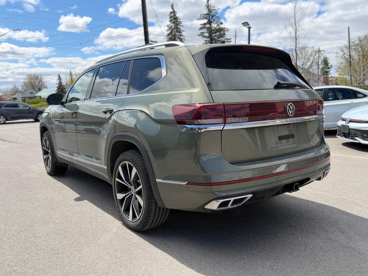 2026 Volkswagen Atlas Execline 2.0 TSI 4MOTION Photo2