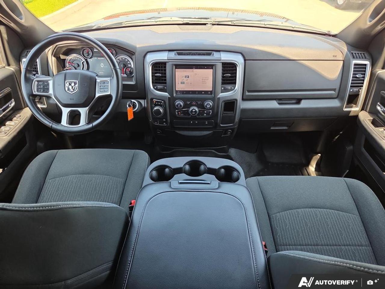 2022 RAM 1500 Classic Warlock 4x4   NO CLAIMS   ONE OWNER   REMOTE START Photo