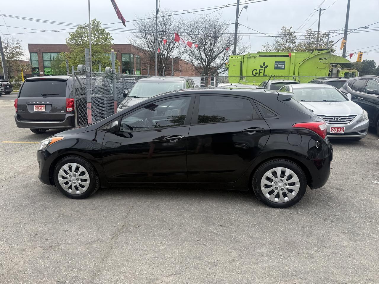 2016 Hyundai Elantra GT *** 3 YEAR WARRANTY INCLUDED *** Photo2