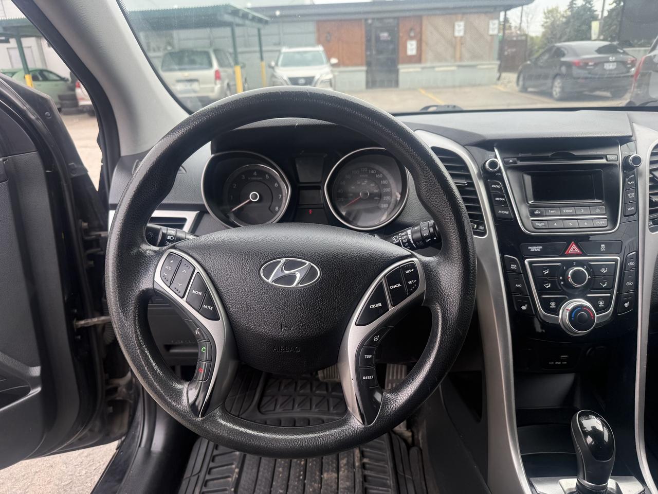 2016 Hyundai Elantra GT *** 3 YEAR WARRANTY INCLUDED *** Photo