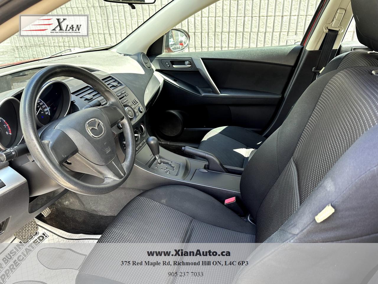 2013 Mazda MAZDA3 4dr Sdn Auto GX Photo