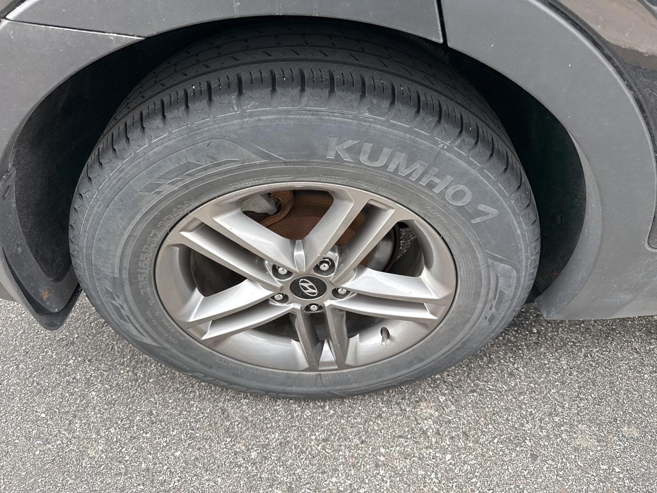 2017 Hyundai Santa Fe Sport Premium Photo