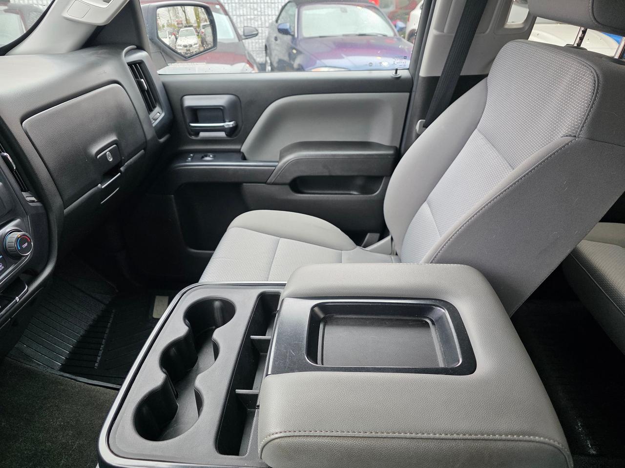 2018 Chevrolet Silverado 1500 4X4 CREW CAB Photo