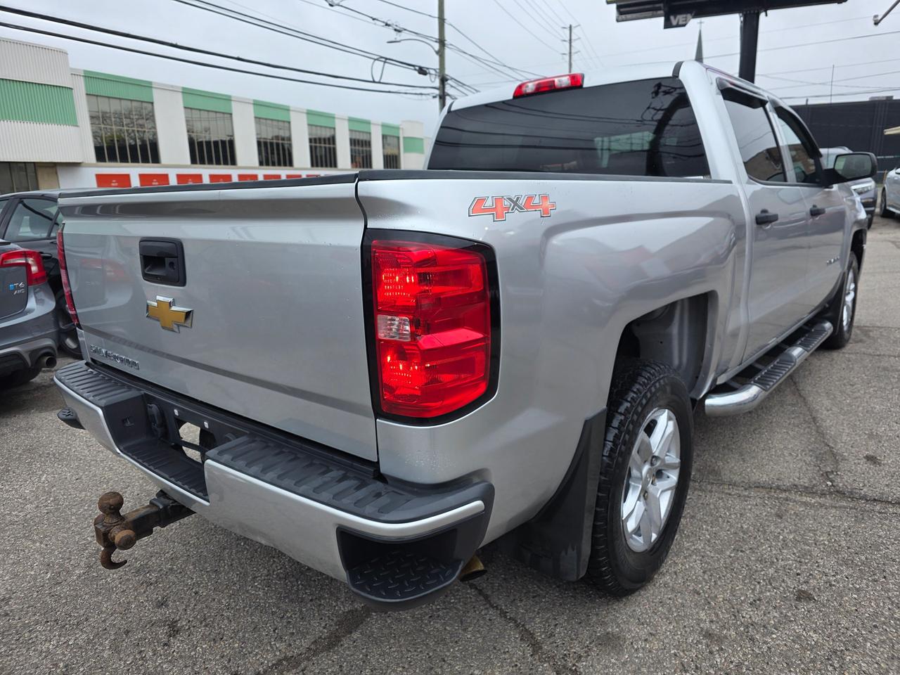 2018 Chevrolet Silverado 1500 4X4 CREW CAB Photo