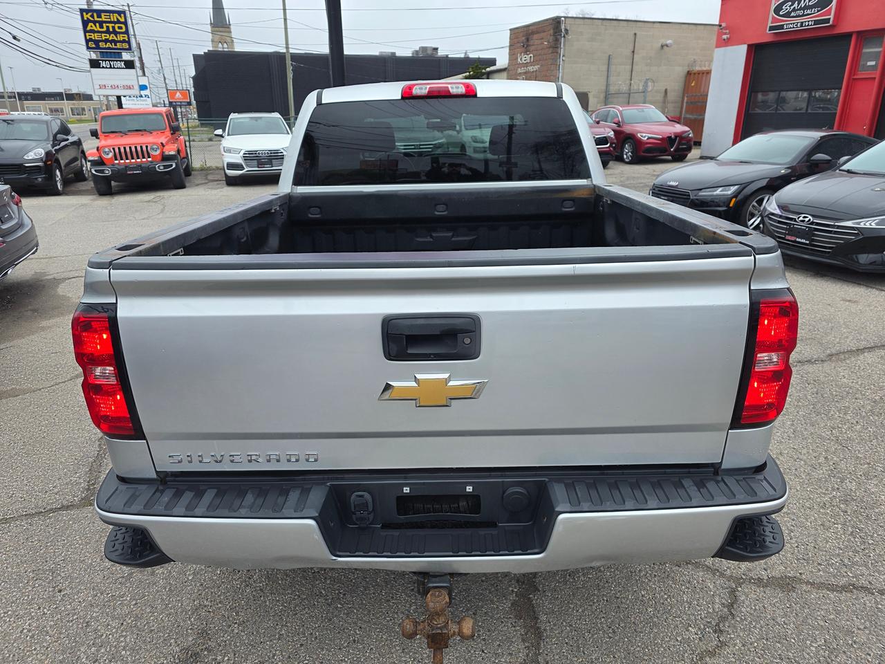 2018 Chevrolet Silverado 1500 4X4 CREW CAB Photo4