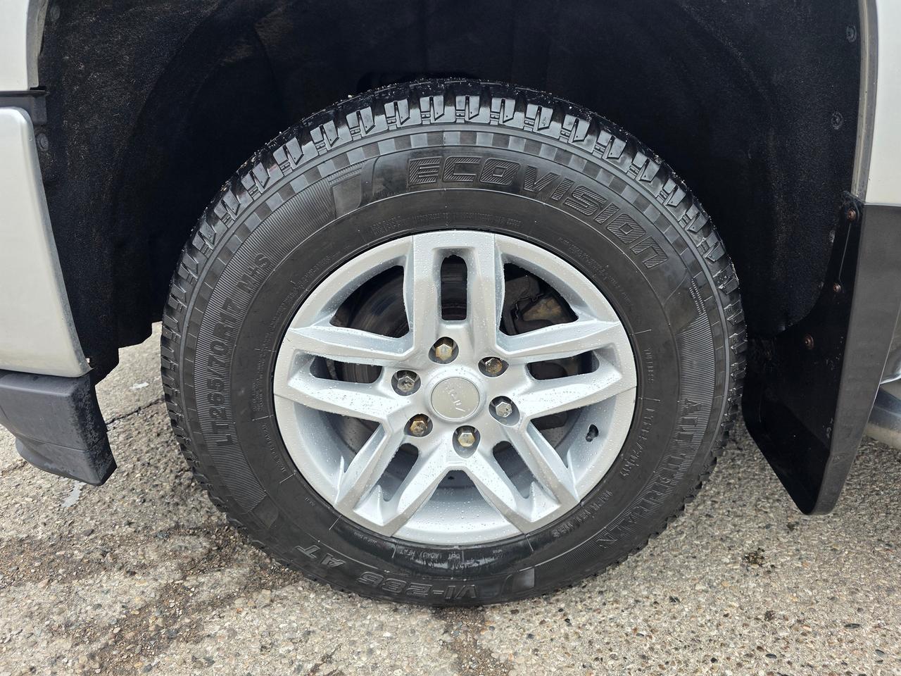 2018 Chevrolet Silverado 1500 4X4 CREW CAB Photo