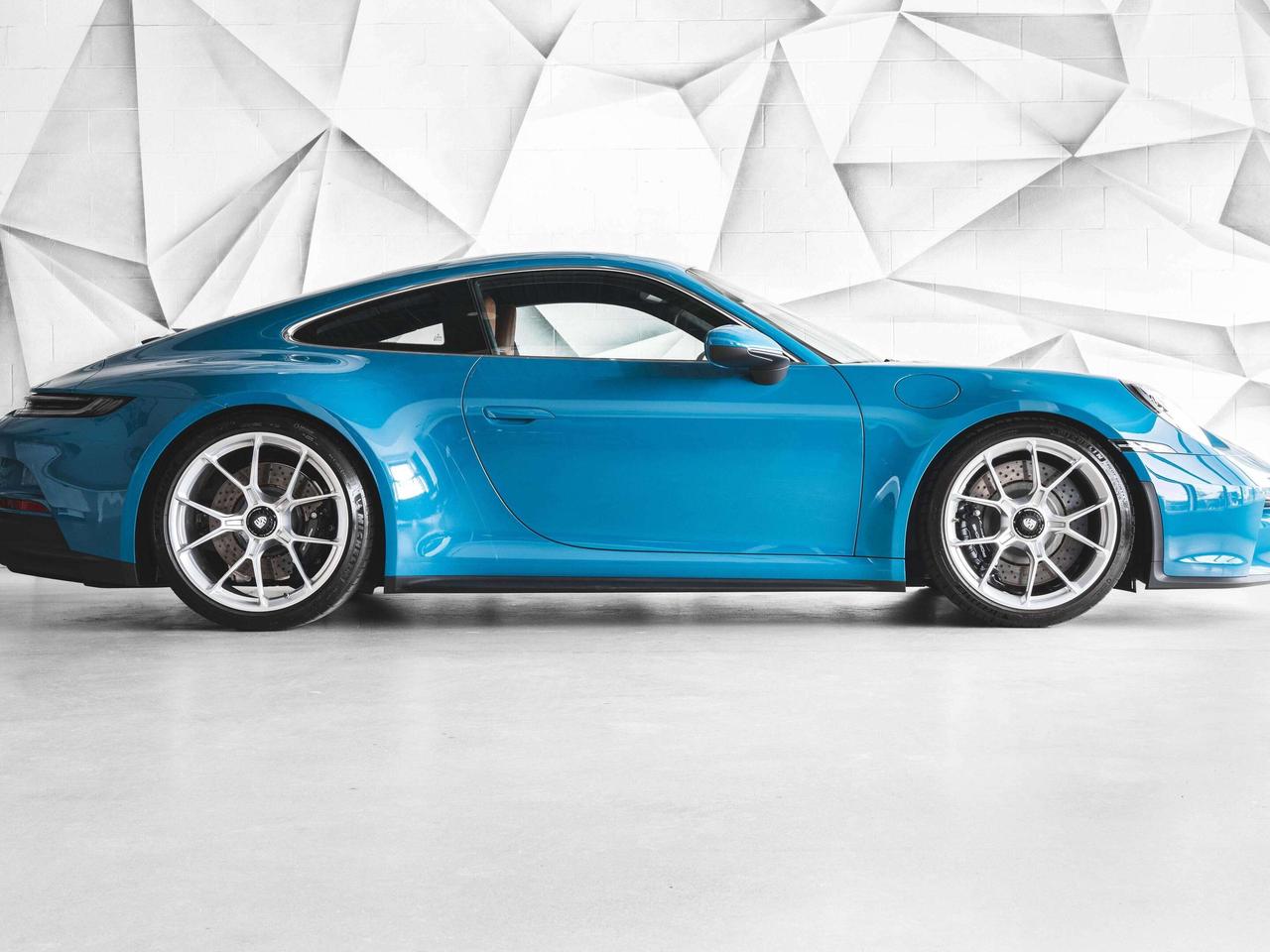 2022 Porsche 911 Touring Package Photo