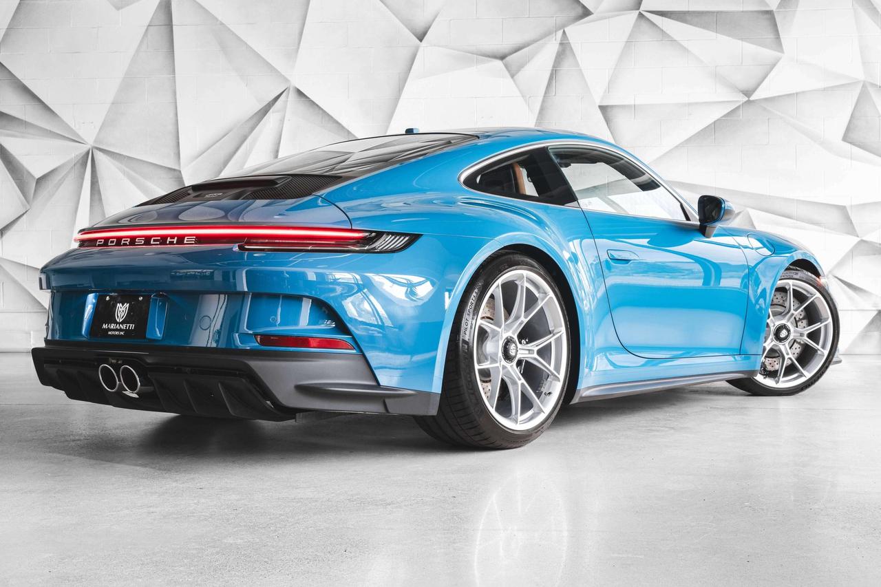 2022 Porsche 911 Touring Package Photo4