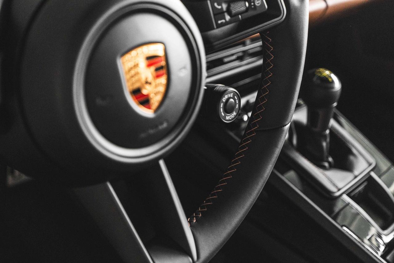 2022 Porsche 911 Touring Package Photo