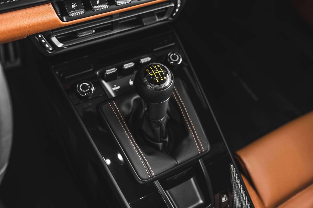 2022 Porsche 911 Touring Package Photo