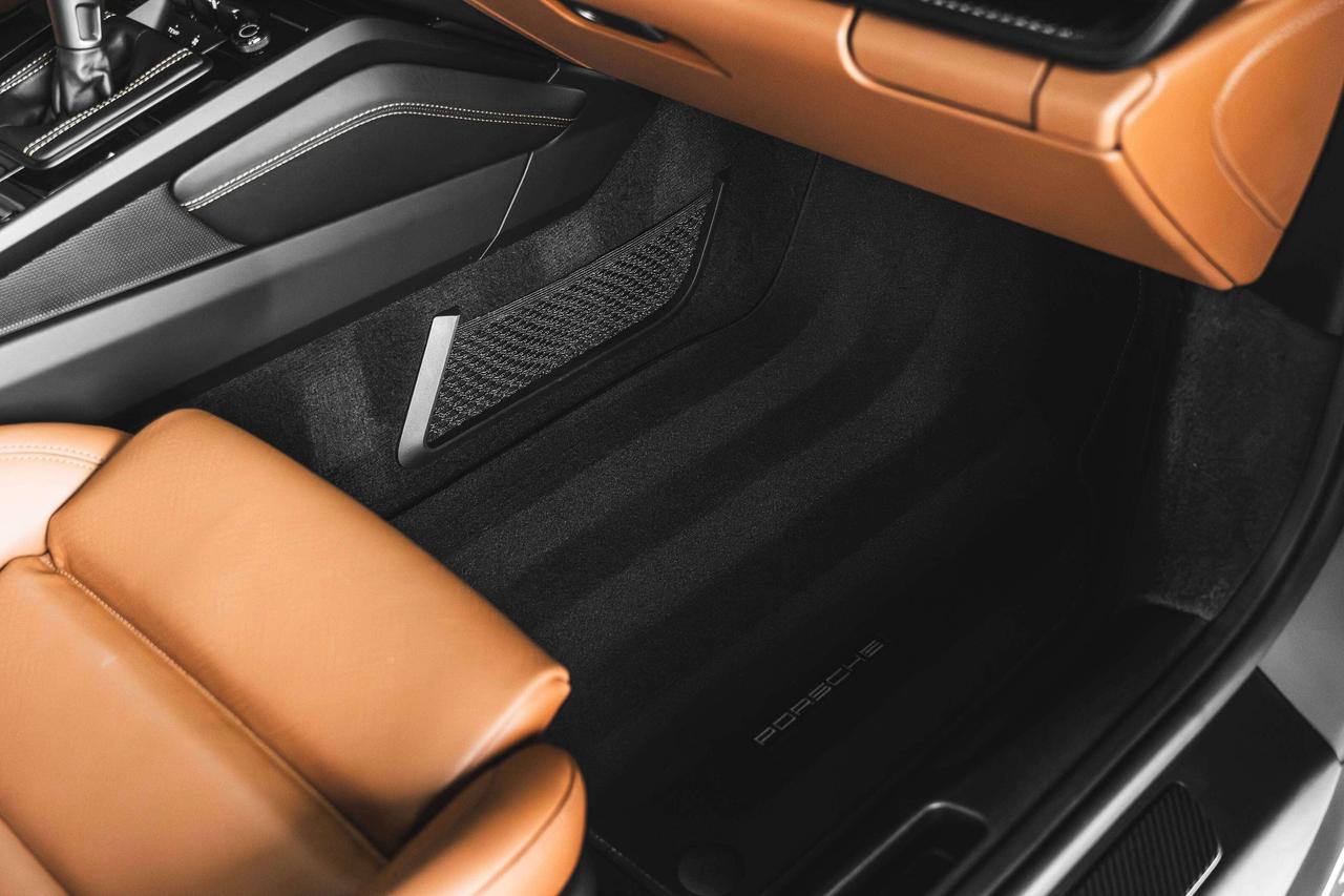 2022 Porsche 911 Touring Package Photo