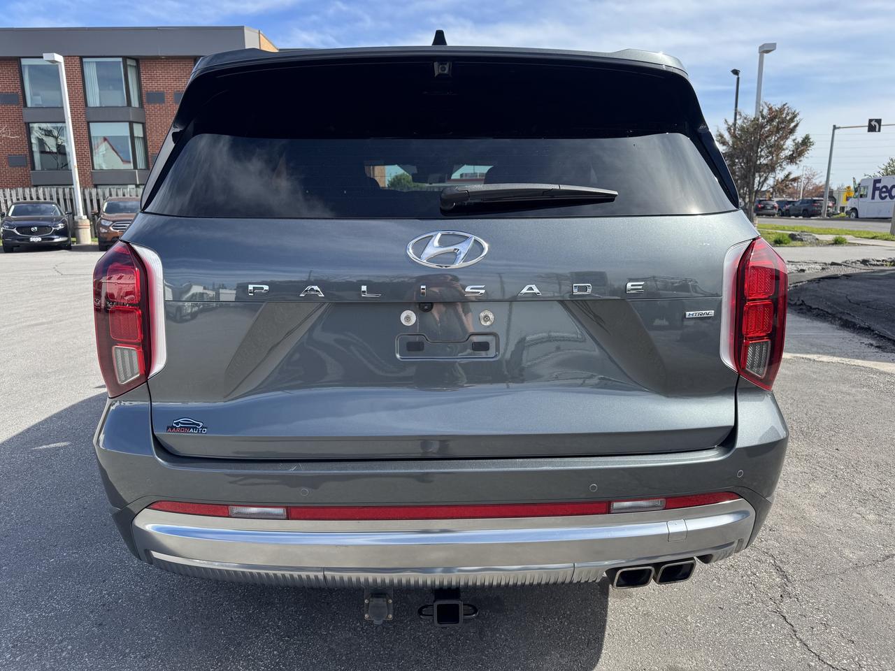 2024 Hyundai PALISADE Ultimate Calligraphy 7-Passenger AWD Photo3