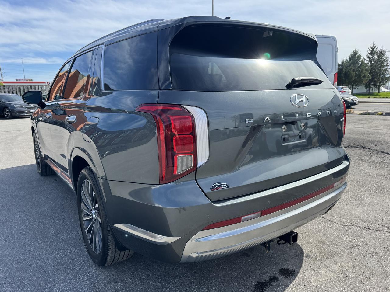 2024 Hyundai PALISADE Ultimate Calligraphy 7-Passenger AWD Photo2