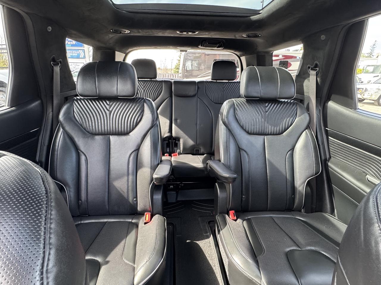 2024 Hyundai PALISADE Ultimate Calligraphy 7-Passenger AWD Photo