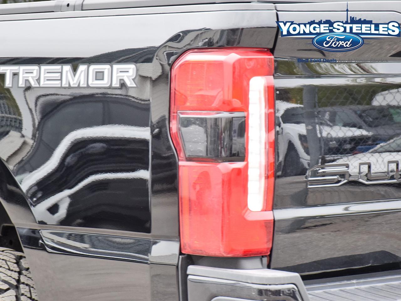 2026 Ford F-250 LARIAT  TREMOR PKG NO ACCIDENT CPO 3,607 KMS Photo