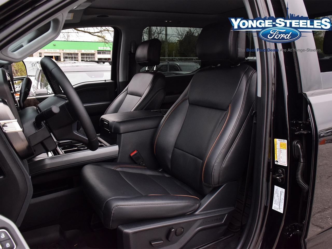 2026 Ford F-250 LARIAT  TREMOR PKG NO ACCIDENT CPO 3,607 KMS Photo