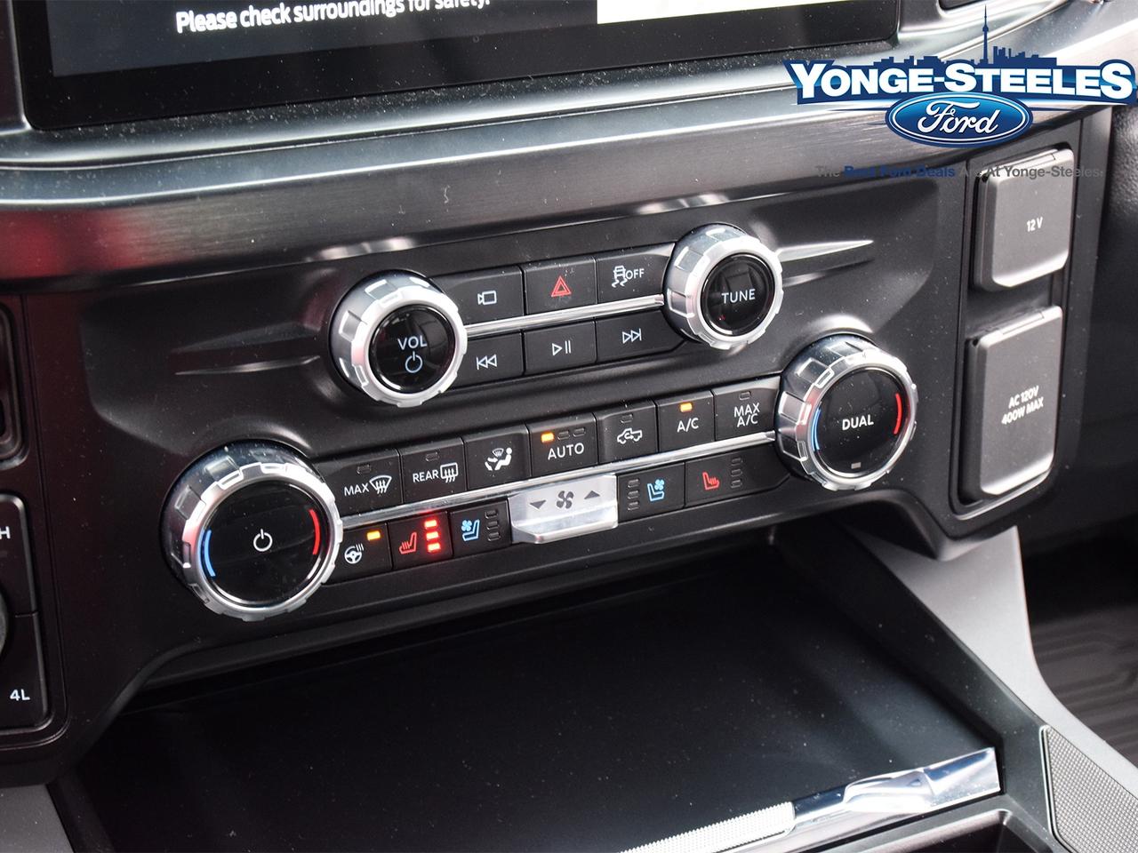 2026 Ford F-250 LARIAT  TREMOR PKG NO ACCIDENT CPO 3,607 KMS Photo