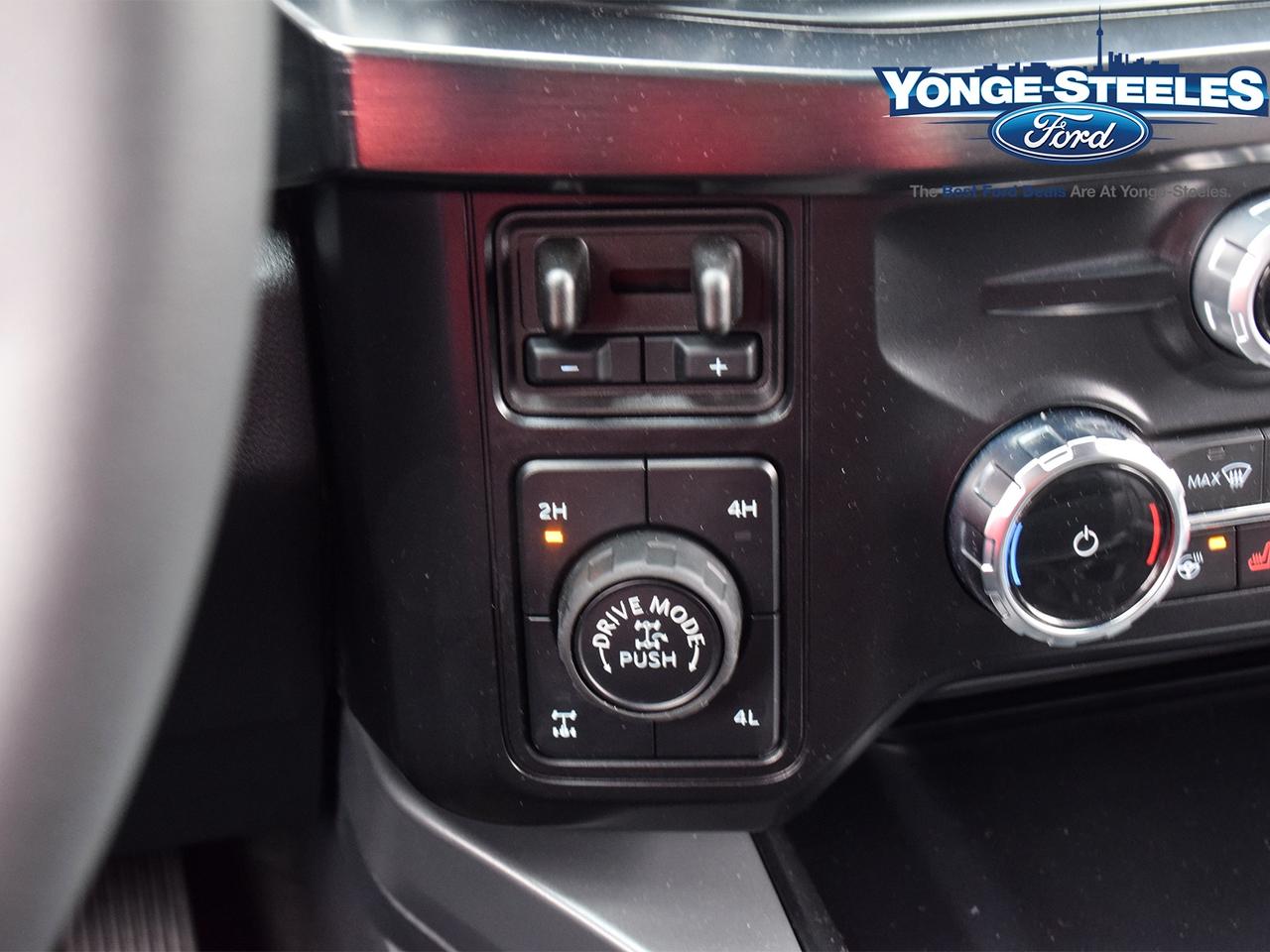 2026 Ford F-250 LARIAT  TREMOR PKG NO ACCIDENT CPO 3,607 KMS Photo