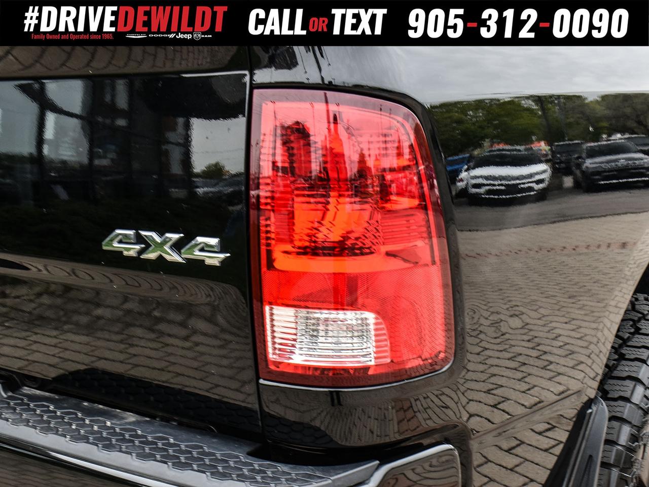2021 RAM 1500 Classic EXPRESS   HEMI ENGINE   HEATED SEATS Photo