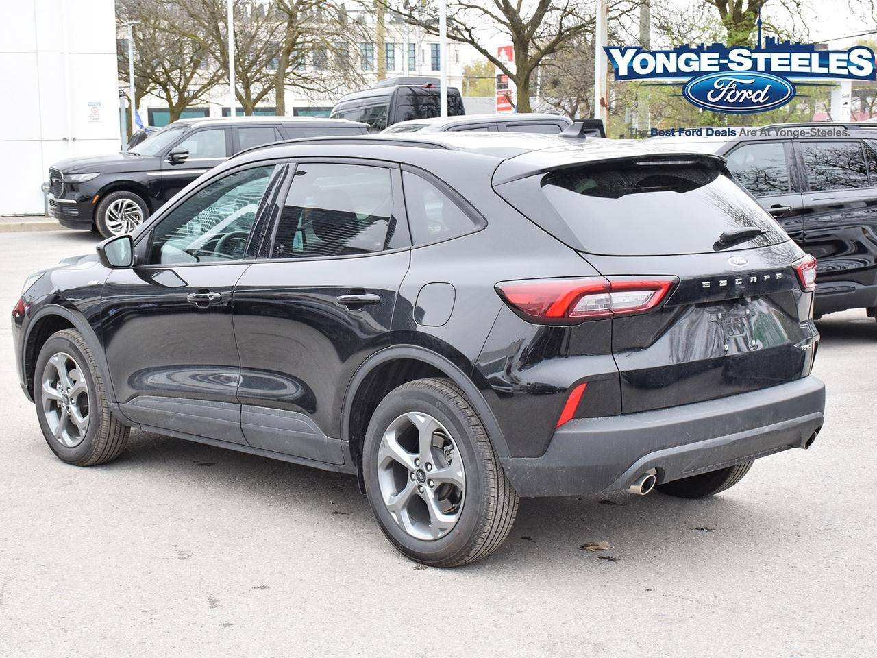 2026 Ford Escape ST LINE ONE OWNER NO ACCIDENT CPO ONLY 4,936 KMS Photo4
