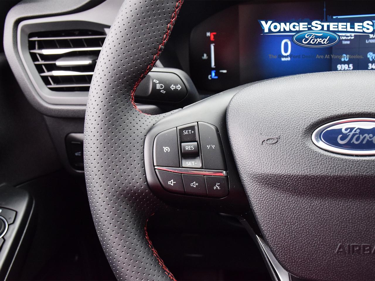 2026 Ford Escape ST LINE ONE OWNER NO ACCIDENT CPO ONLY 4,936 KMS Photo